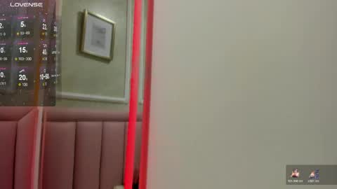 raven_loove online show from April 23, 6:10 pm