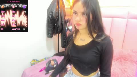 raven_loove online show from April 21, 8:16 pm