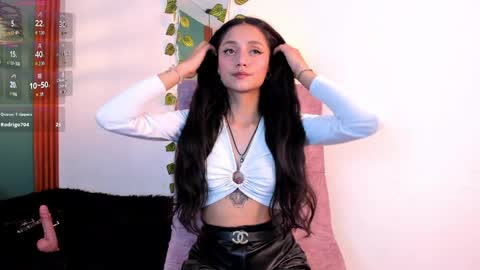 raven_smith_ online show from April 2, 5:38 am