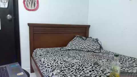 ravenlotus online show from December 21, 11:19 pm