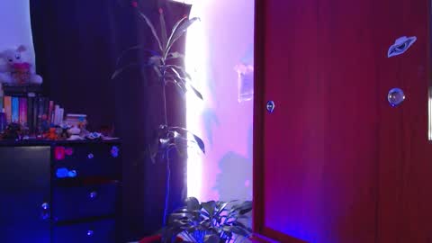 raventh_ online show from November 8, 1:05 pm