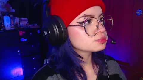 raventh_ online show from November 26, 12:06 pm