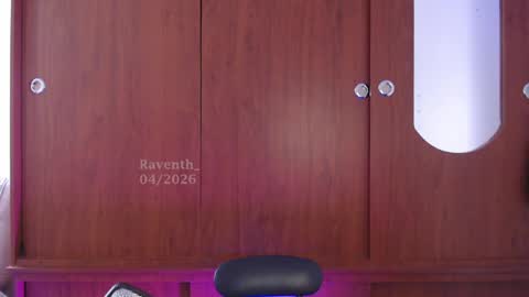 raventh_ online show from April 22, 3:42 pm