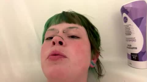 Ravynn 3 online show from December 21, 4:41 am