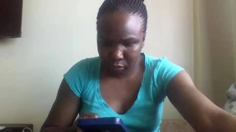 Snapshot of rawebony chatting on October 9, 7:34 am RAWEBONY online show from October 9, 7:34 am
