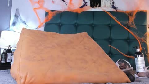  THALIA KIM  online show from November 3, 11:20 pm