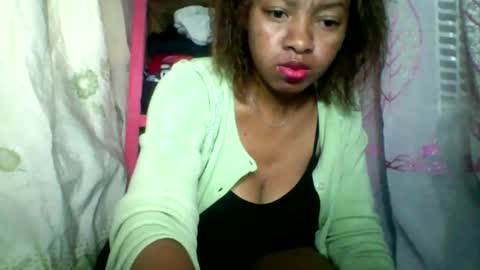 rayana_69 online show from May 10, 11:51 pm