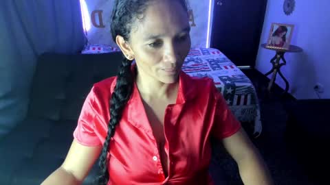 Snapshot of rayza_mature_ chatting on January 22, 12:27 am Danna online show from January 22, 12:27 am