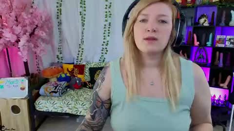 Snapshot of realsamisins chatting on March 6, 2:29 pm Snap - RealSamiSins online show from March 6, 2:29 pm