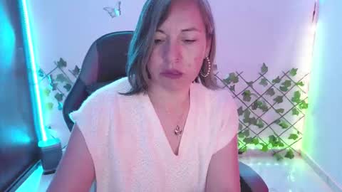 Rebbeca online show from February 13, 2:08 pm