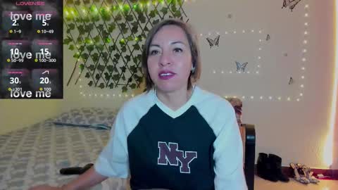 Rebbeca online show from September 11, 10:37 am