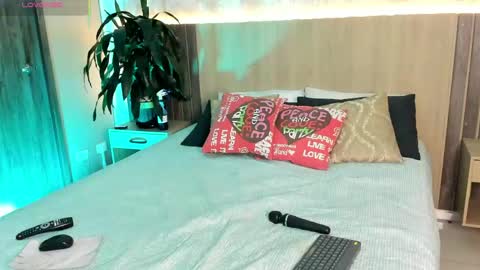 I invite you to my birthday on November 3th  online show from April 23, 7:49 pm