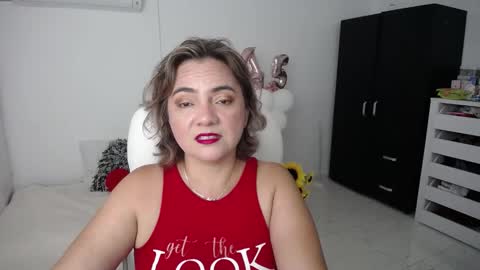 Snapshot of rebeca_milf chatting on January 26, 11:08 pm REBECA online show from January 26, 11:08 pm
