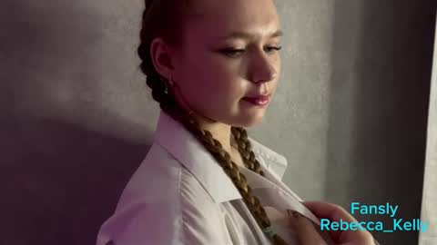 rebecca_____ online show from January 12, 1:55 am