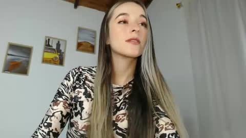 Becca Johnsoon online show from January 14, 11:58 pm