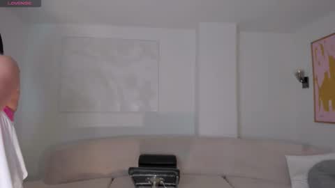 Rebe online show from March 21, 7:52 pm