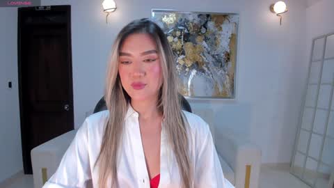 Snapshot of rebeccahudson_ chatting on January 22, 3:20 am Rebe online show from January 22, 3:20 am