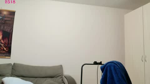 Lisa online show from April 22, 11:40 am