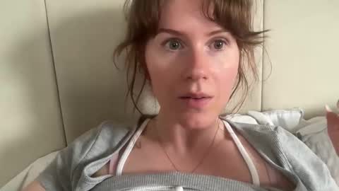 Rosie online show from April 14, 2:28 pm