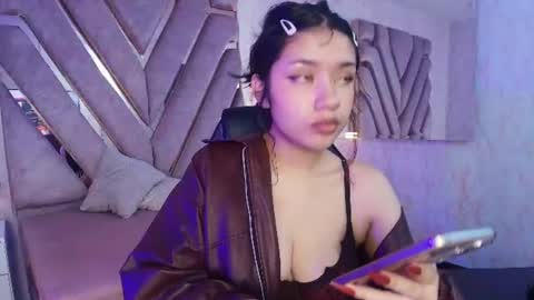 red_pandaa online show from June 11, 3:36 am