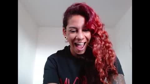 Instagram Valerie yourdream online show from March 5, 3:41 pm