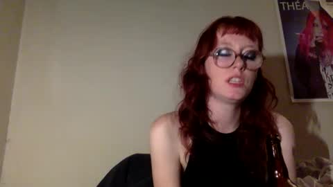 redcassie666 online show from May 22, 11:25 pm