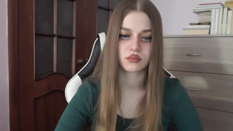 Lily online show from February 21, 2:56 am