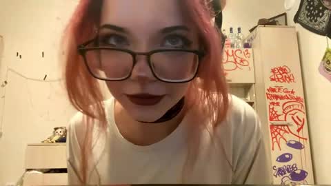 Eva online show from April 24, 9:28 pm
