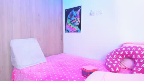 redski77 online show from October 22, 7:24 am