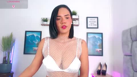 regina1819 online show from April 23, 12:52 am