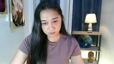 regine online show from April 26, 5:21 pm