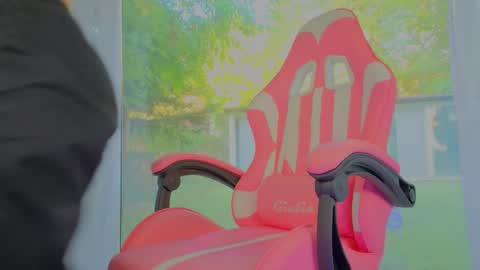 Snapshot of reina_cummings chatting on September 28, 5:47 am reina cummings online show from September 28, 5:47 am