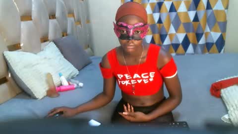 remmyqueen online show from April 26, 2:48 pm
