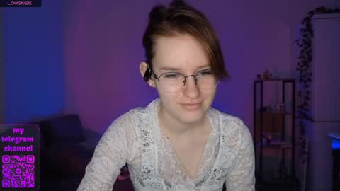 Claire online show from April 25, 9:34 pm