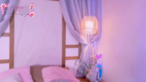 renataleclair online show from April 25, 4:37 pm