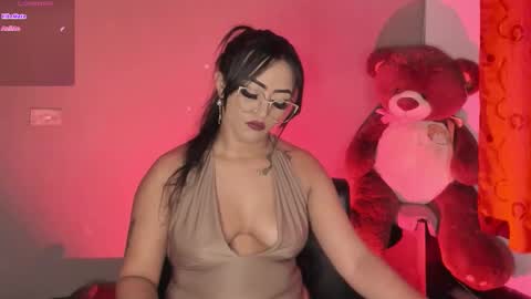 renatawilsom online show from March 2, 11:54 pm