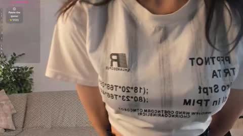 Snapshot of renatenavejar chatting on October 10, 3:00 am Call me Mira online show from October 10, 3:00 am