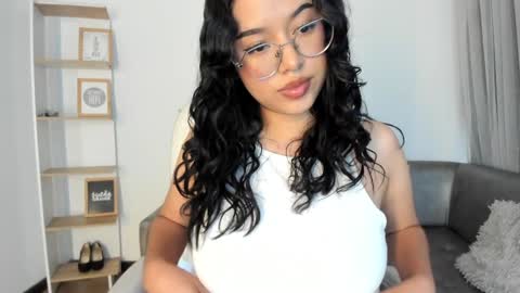 Snapshot of renaxi_smith chatting on January 16, 7:20 pm renaxi_smith online show from January 16, 7:20 pm