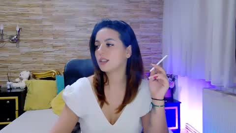 renesmesweet online show from February 17, 12:05 pm