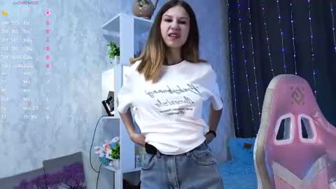 Christina online show from July 1, 5:23 pm