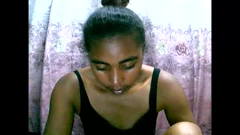 Snapshot of rephaleta chatting on February 6, 6:46 pm Rephaleta online show from February 6, 6:46 pm
