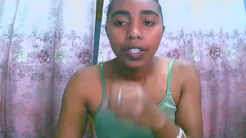 Snapshot of rephaleta chatting on September 24, 10:47 am Rephaleta online show from September 24, 10:47 am