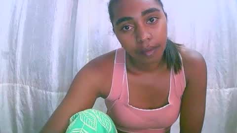 Snapshot of rephaleta chatting on December 10, 6:22 am Rephaleta online show from December 10, 6:22 am