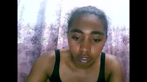 Snapshot of rephaleta chatting on February 4, 6:27 pm Rephaleta online show from February 4, 6:27 pm