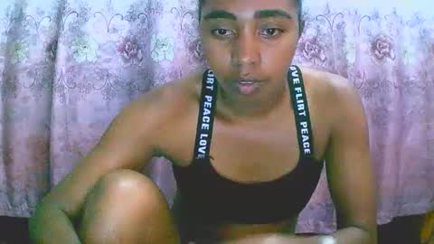 Snapshot of rephaleta chatting on March 2, 10:58 am Rephaleta online show from March 2, 10:58 am