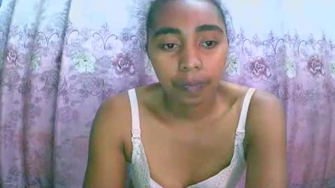 Snapshot of rephaleta chatting on October 6, 11:16 am Rephaleta online show from October 6, 11:16 am