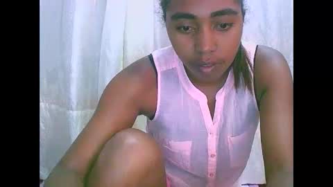 Snapshot of rephaleta chatting on December 16, 7:26 am Rephaleta online show from December 16, 7:26 am
