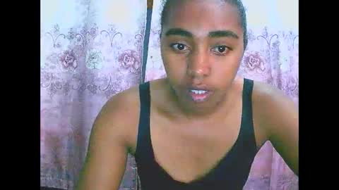 Snapshot of rephaleta chatting on February 6, 6:18 am Rephaleta online show from February 6, 6:18 am