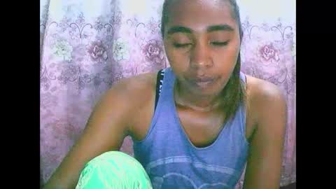 Snapshot of rephaleta chatting on February 19, 6:44 am Rephaleta online show from February 19, 6:44 am
