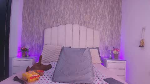 REVEN online show from May 8, 3:32 am
